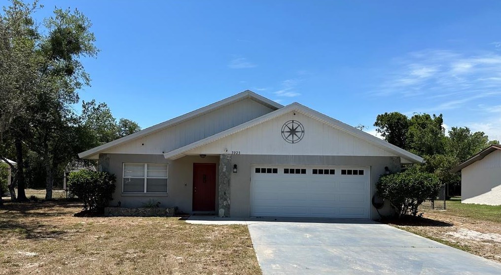 3923 Leaf Rd, Sebring, FL 33875-4875