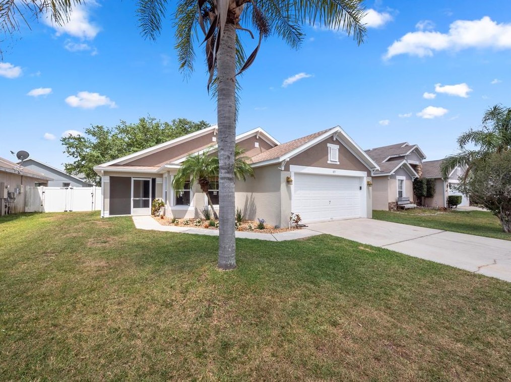 815 Windsor Estates Dr, Davenport, FL 33837