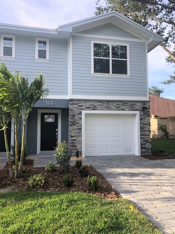 314 Lake Harris Dr, Lakeland, FL 33813
