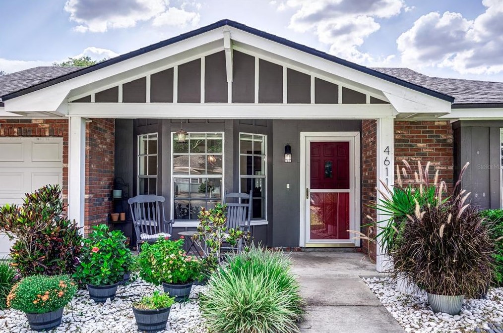 4611 Valley View Dr, Lakeland, FL 33813-2372