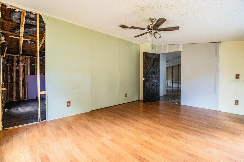 6417 Glen Meadow Dr, Lakeland FL  33810-5850 exterior