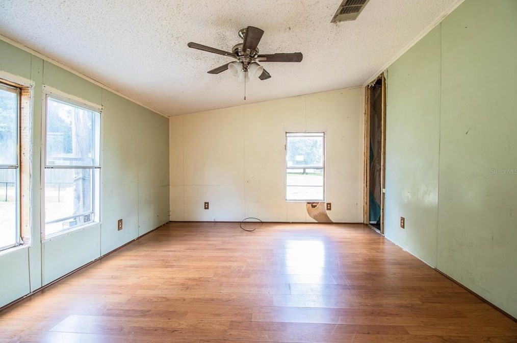 6417 Glen Meadow Dr, Lakeland FL  33810-5850 exterior