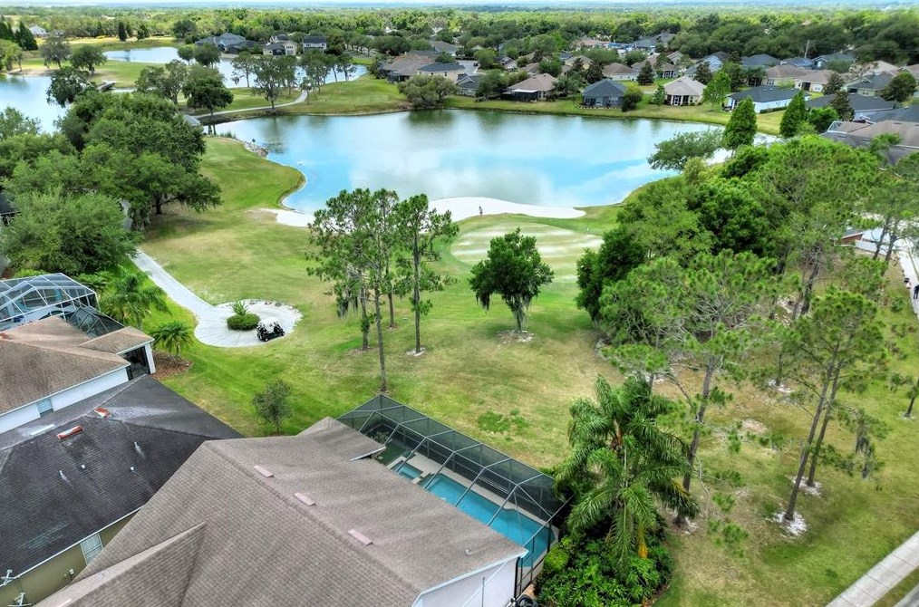 6805 Lake Eaglebrooke Dr, Lakeland FL  33813-5667 exterior