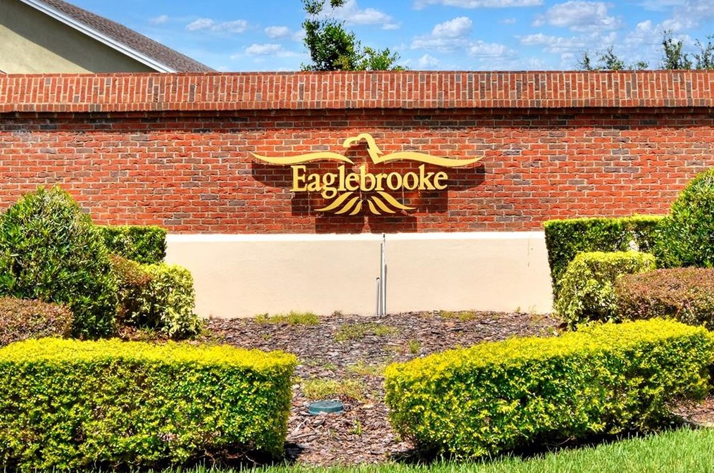 6805 Lake Eaglebrooke Dr, Lakeland FL  33813-5667 exterior