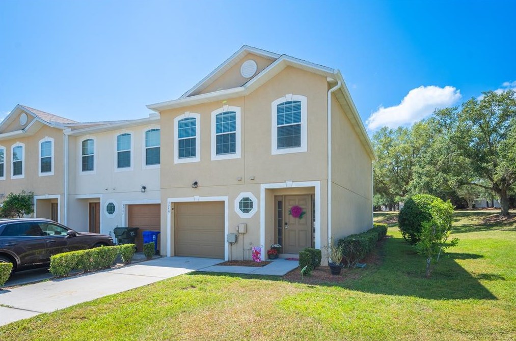 3759 Woodbury Hill Loop, Lakeland, FL 33810-2565