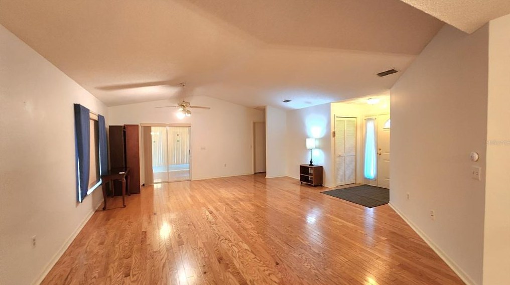 2157 Woodbury Blvd, Lakeland FL  33810-6238 exterior
