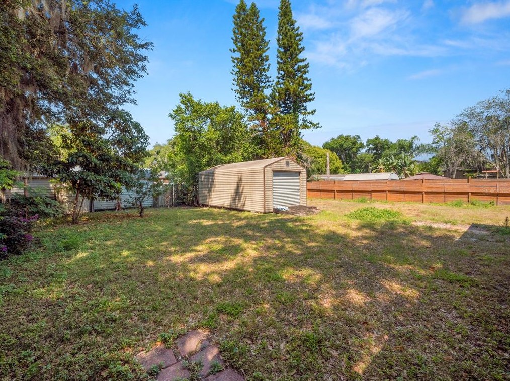 411 Longfellow Blvd, Lakeland FL  33801-2450 exterior