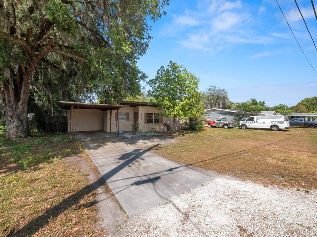 411 Longfellow Blvd, Lakeland FL  33801-2450 exterior