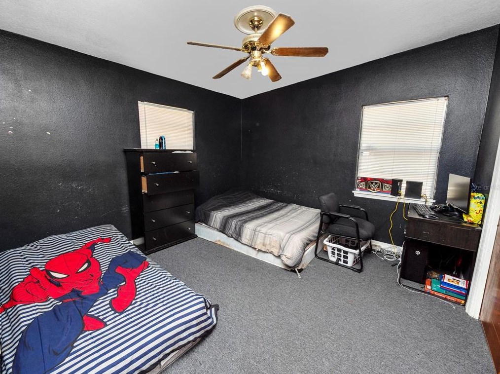 411 Longfellow Blvd, Lakeland FL  33801-2450 exterior