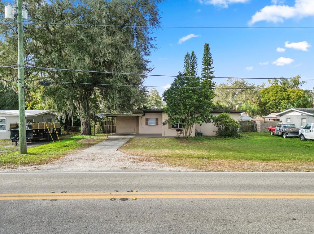 411 Longfellow Blvd, Lakeland FL  33801-2450 exterior