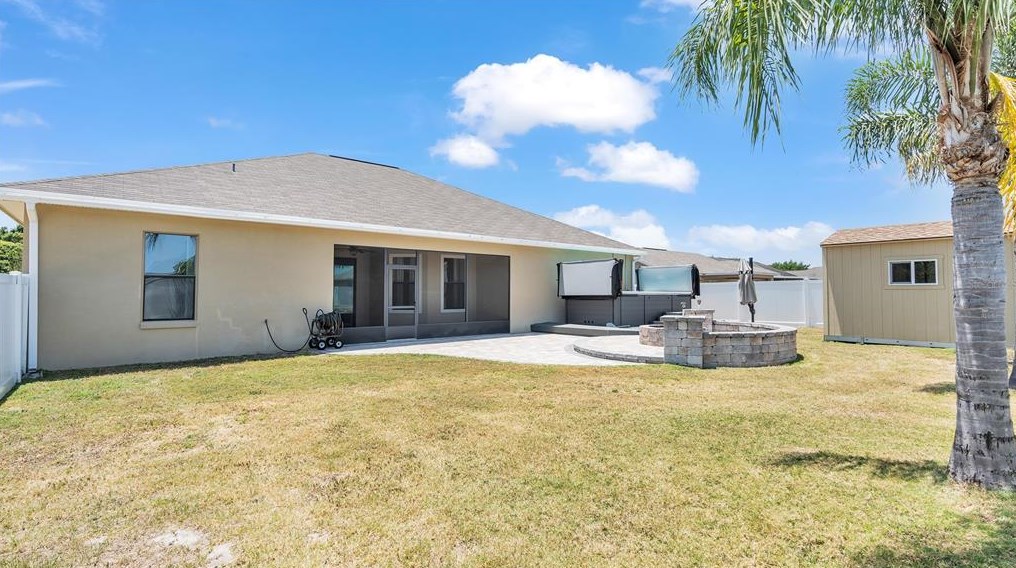 1752 Williamsburg Dr, Bartow FL  33830-6507 exterior