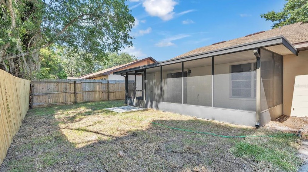 5015 Cimarron Dr, Lakeland FL  33813-2552 exterior