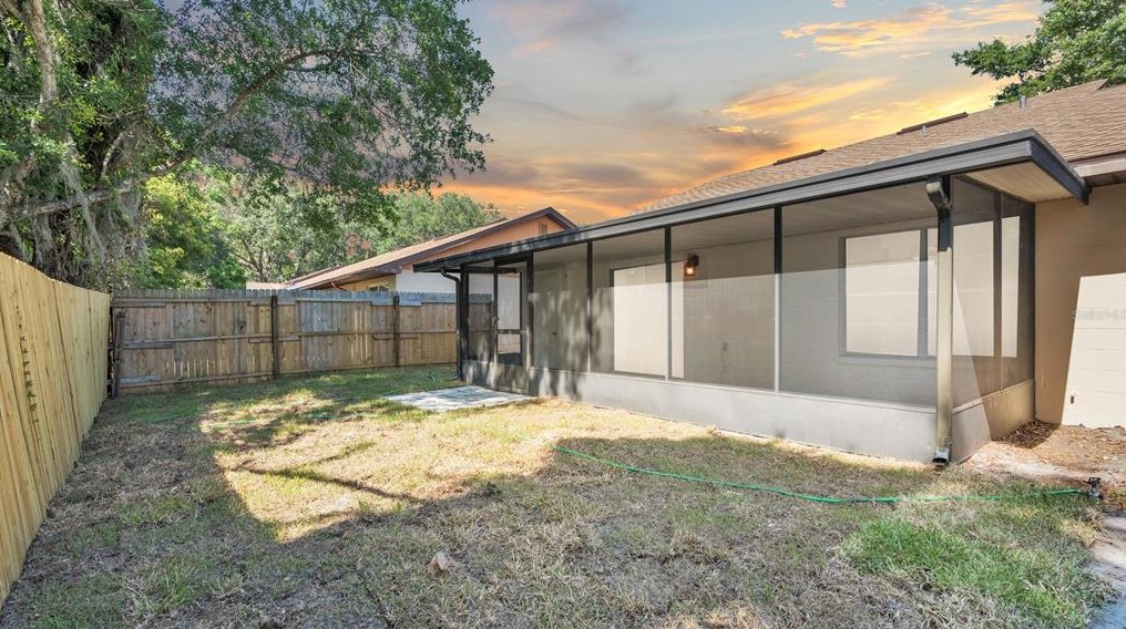 5015 Cimarron Dr, Lakeland FL  33813-2552 exterior