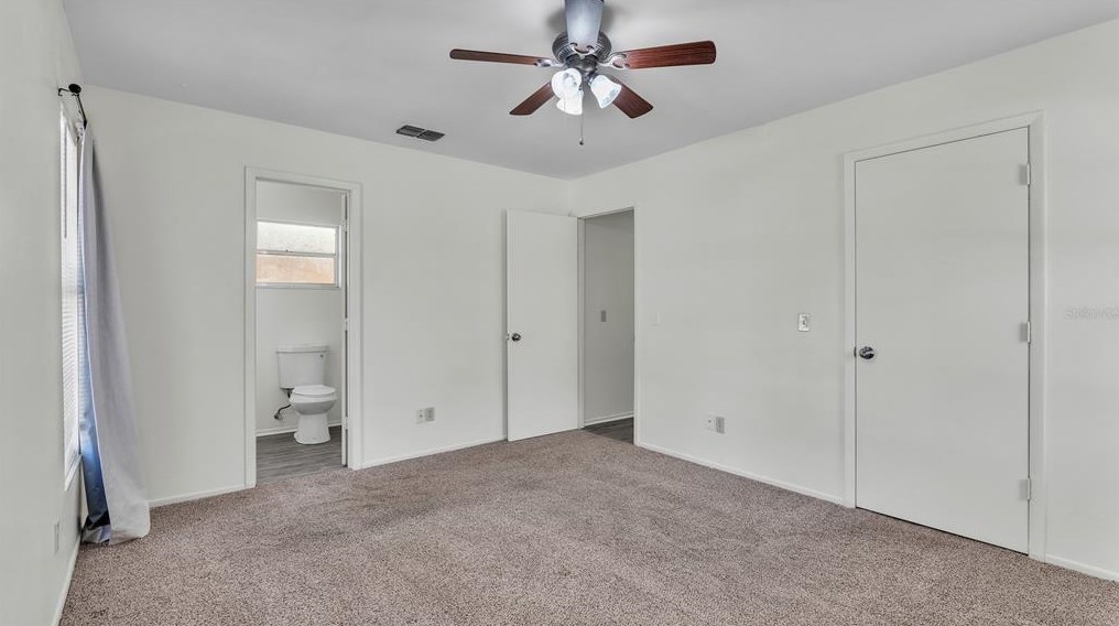 5015 Cimarron Dr, Lakeland FL  33813-2552 exterior