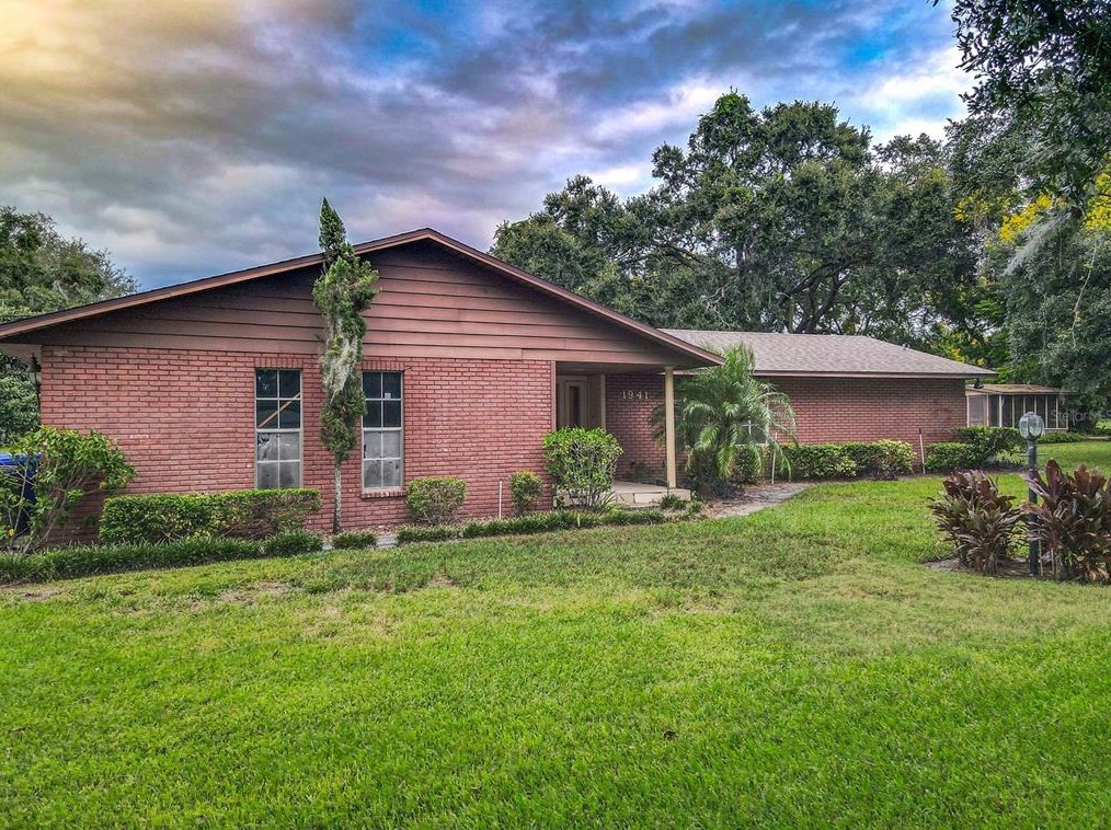 1941 Lavon St, Lakeland FL  33805-2541 exterior