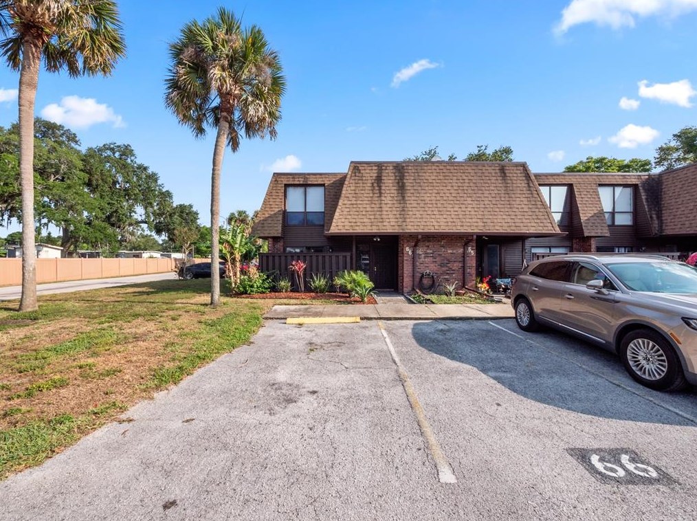 1836 N Crystal Lake Dr #66, Lakeland, FL 33801
