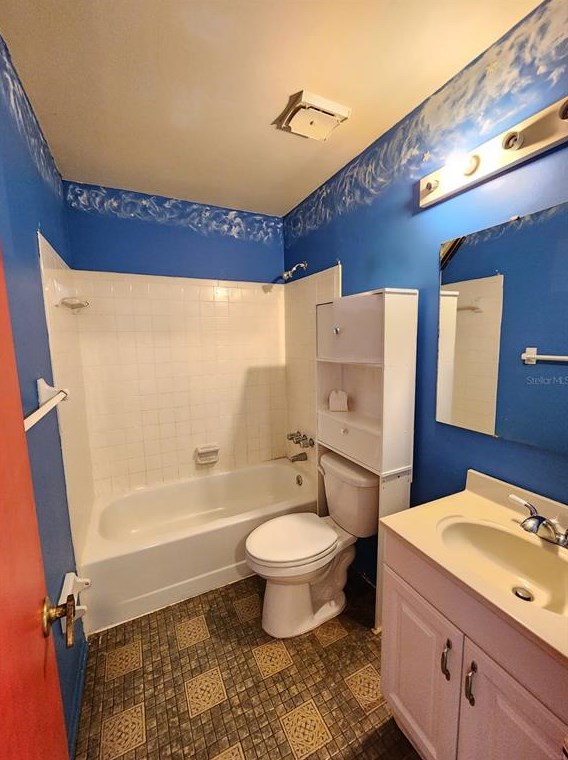 338 Sand Pne Trl, Winter Haven FL  33880-1101 exterior