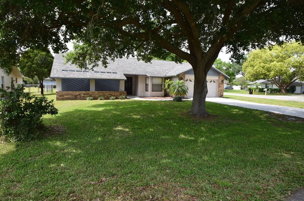 1045 Colony Park Dr, Lakeland, FL 33813