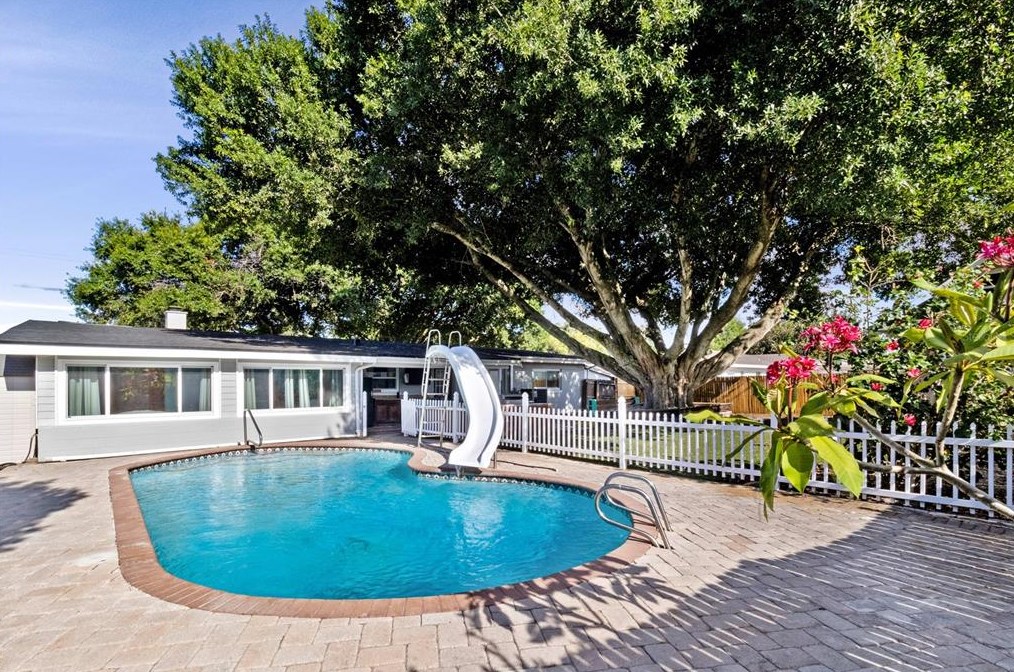 2528 14th St, Winter Haven, FL 33884-1907