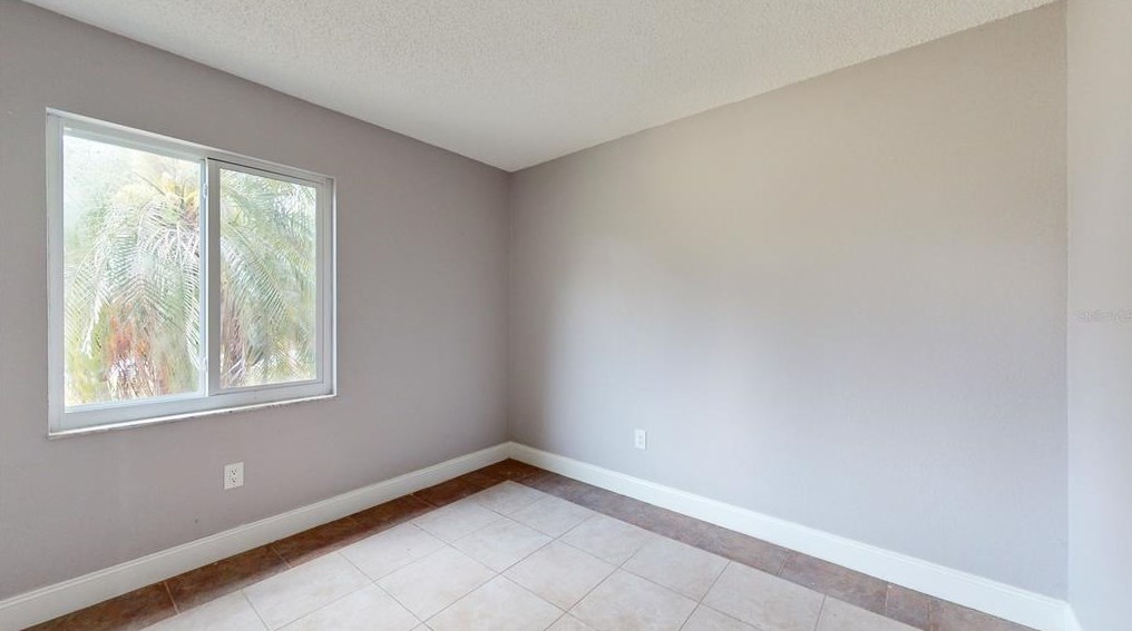 1053 Zambrana St, Melbourne FL 32909-5272 exterior