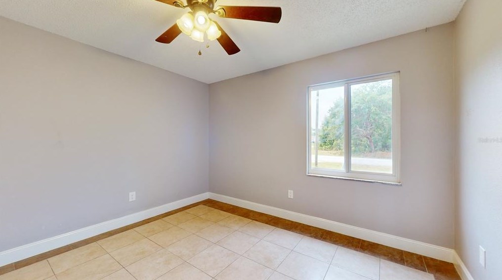 1053 Zambrana St, Melbourne FL 32909-5272 exterior