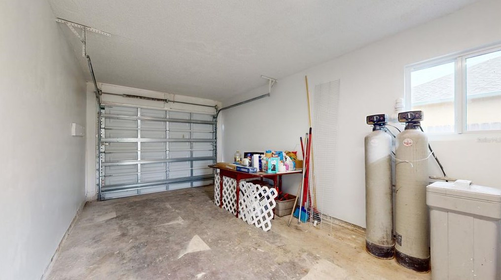 1053 Zambrana St, Melbourne FL 32909-5272 exterior