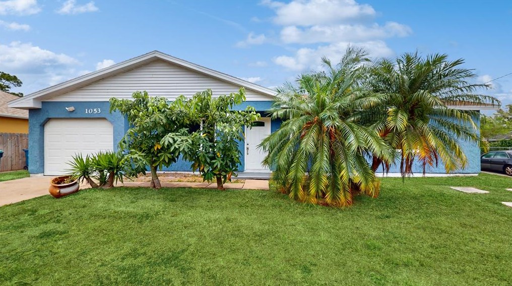 1053 Zambrana St, Melbourne, FL 32909-5272