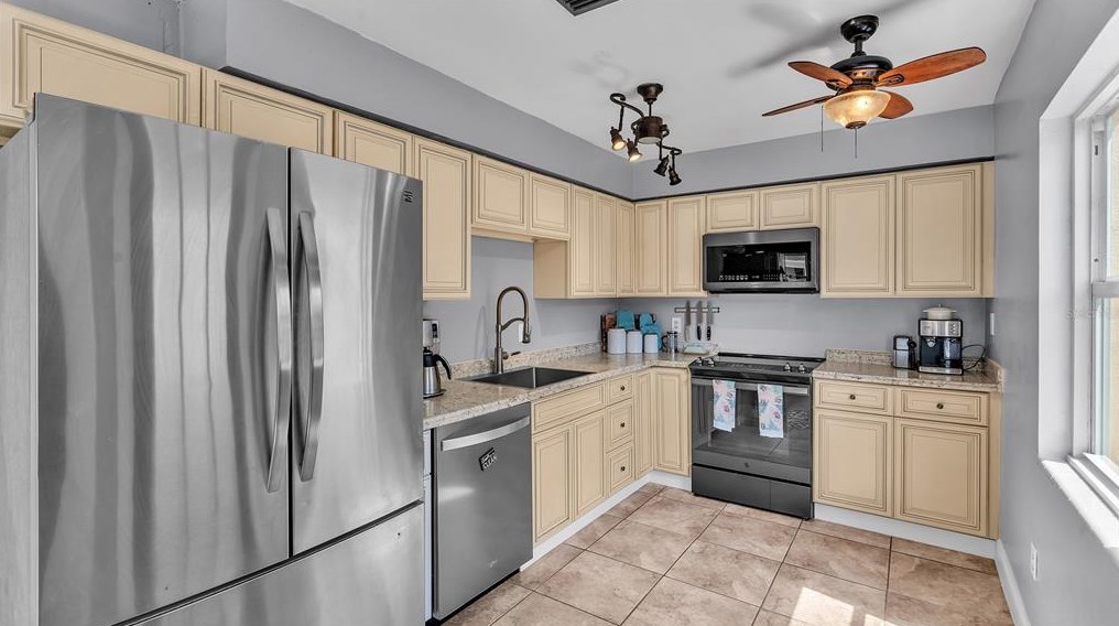 1207 Ruby St, Lakeland, FL 33815-4461