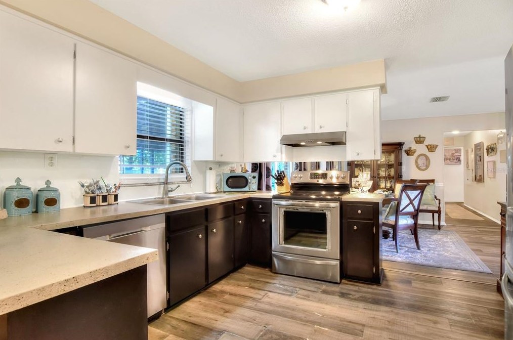 6620 Tula Ln, Lakeland FL  33809-4320 exterior