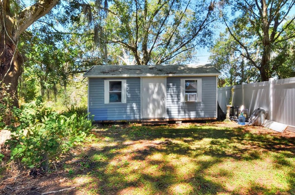 6620 Tula Ln, Lakeland FL  33809-4320 exterior