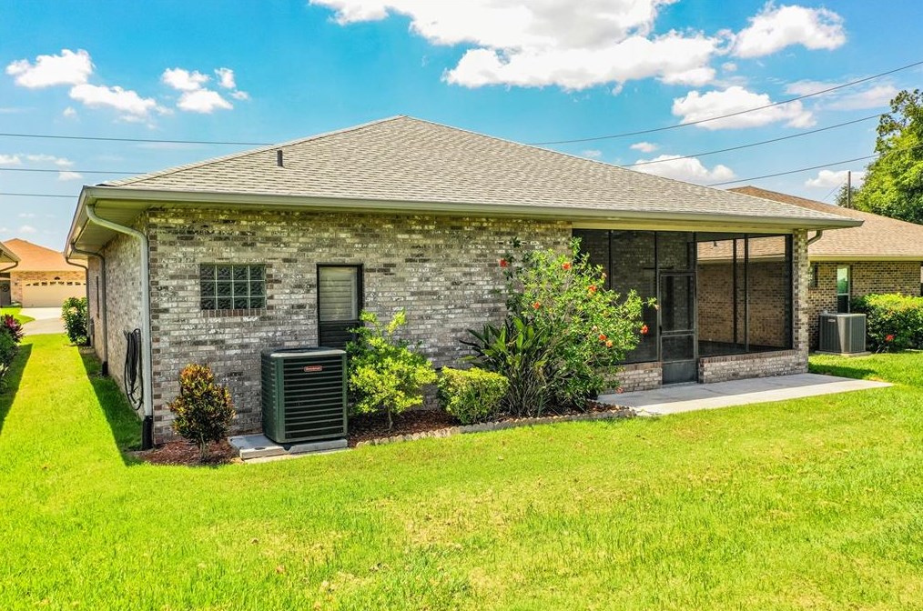 763 Martinique Cir, Lakeland FL  33803-5629 exterior