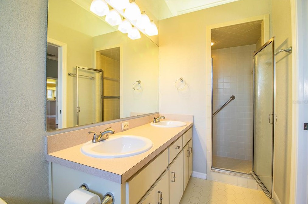 763 Martinique Cir, Lakeland FL  33803-5629 exterior