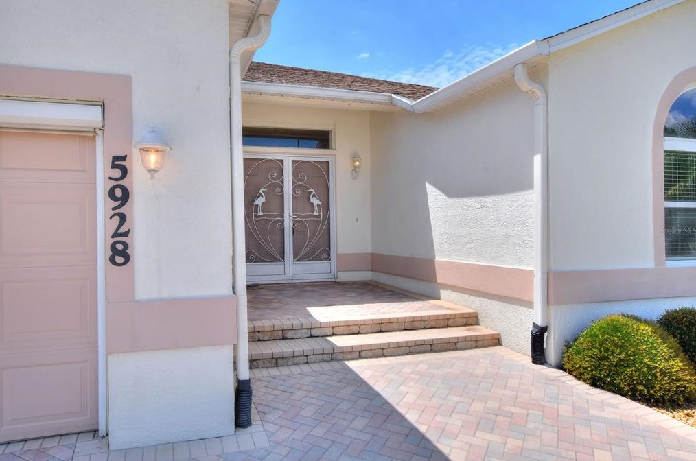 5928 Crane Dr, Lakeland, FL 33809