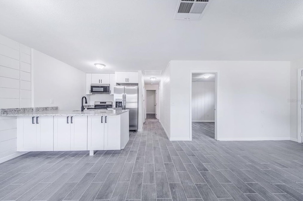 908 W Carole St, Lakeland, FL 33803