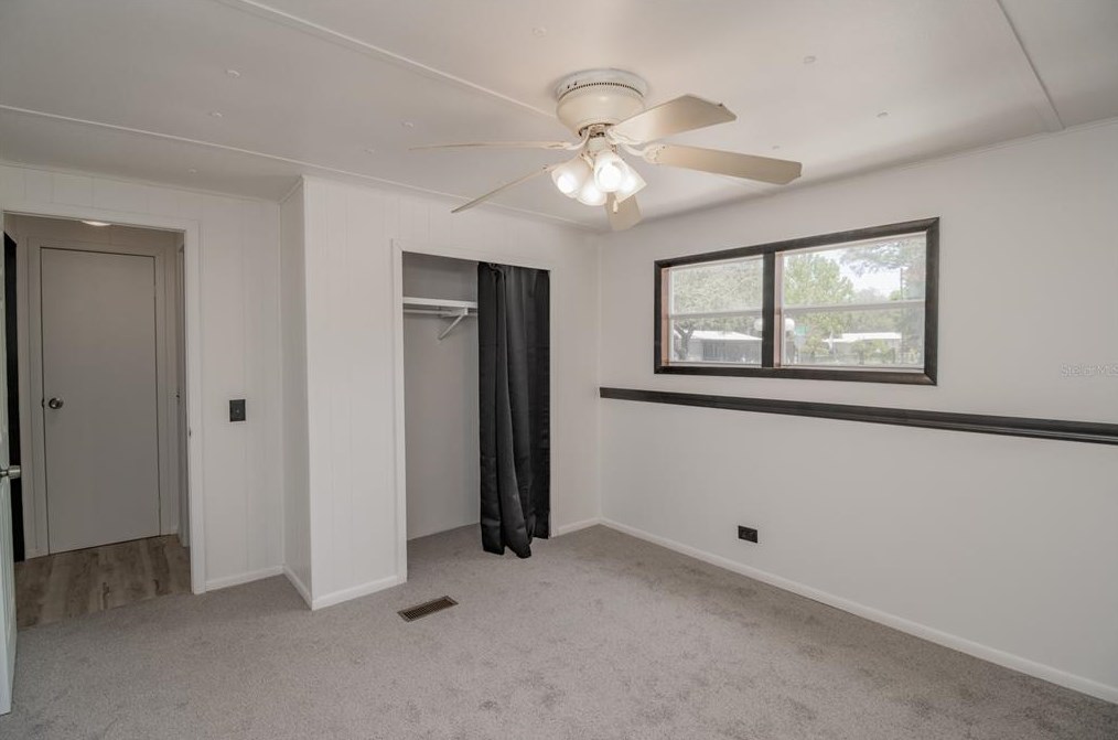 4418 Sunnyside Dr, Fruitland Park FL  34731-5609 exterior