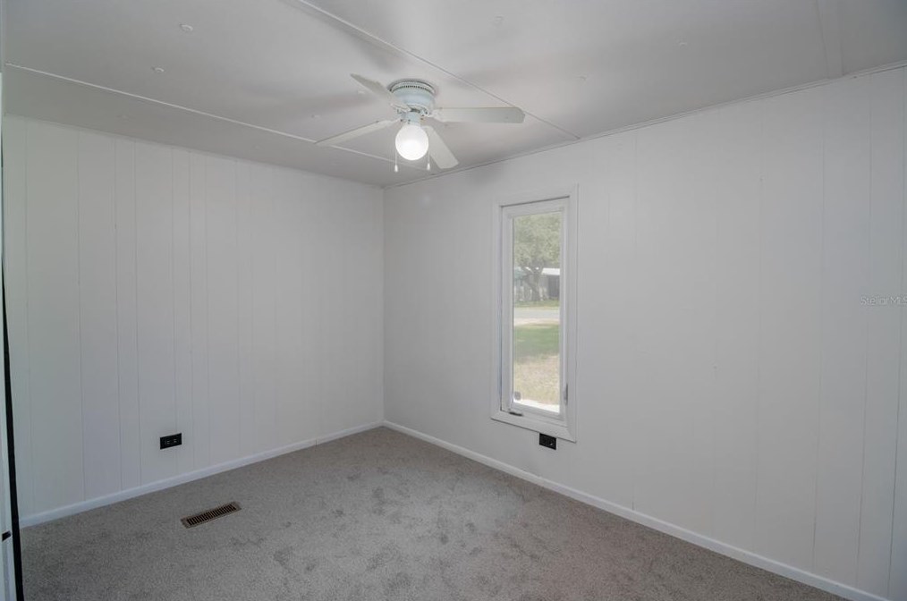 4418 Sunnyside Dr, Fruitland Park FL  34731-5609 exterior