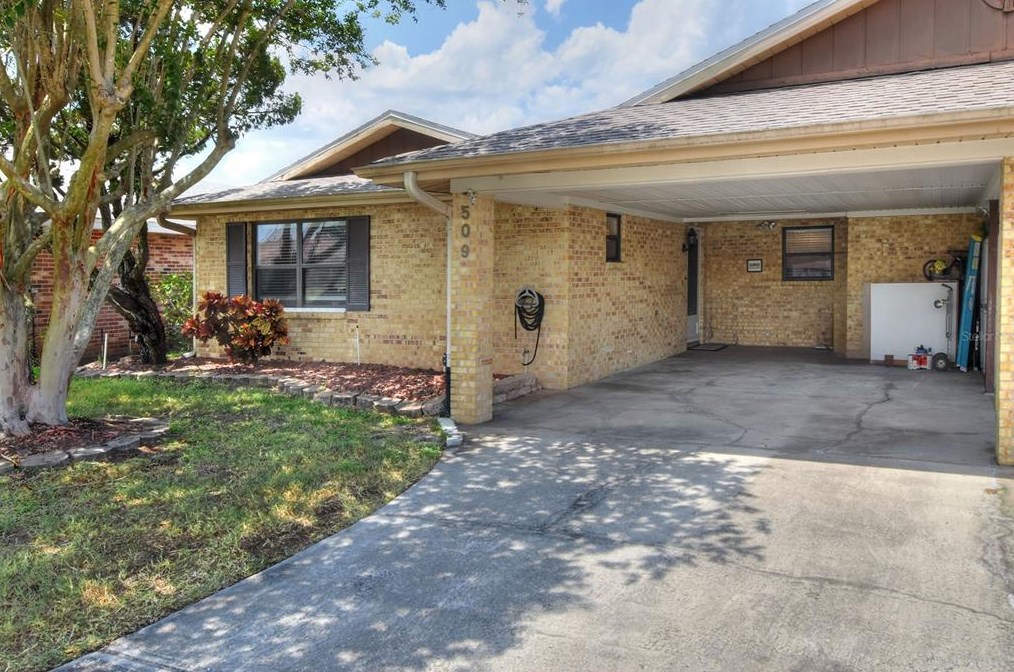 509 Villa Vista Blvd, Lakeland, FL 33813-1152