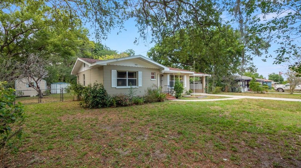 924 E Lowell St, Lakeland, FL 33805