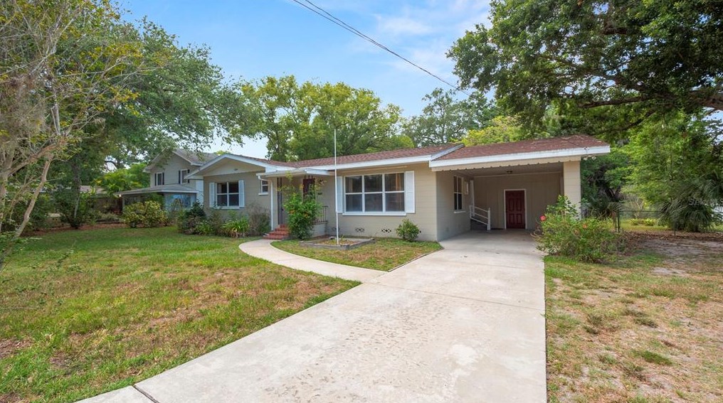 924 Lowell St, Lakeland FL  33805-3046 exterior