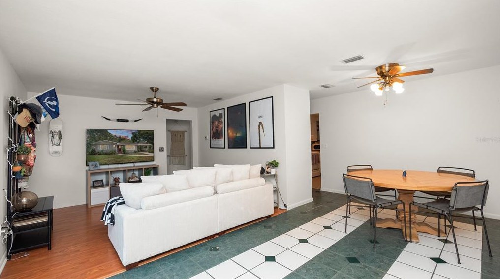 924 Lowell St, Lakeland FL  33805-3046 exterior