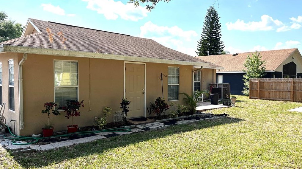 6227 Vintner Ln, Lakeland FL  33809-4167 exterior