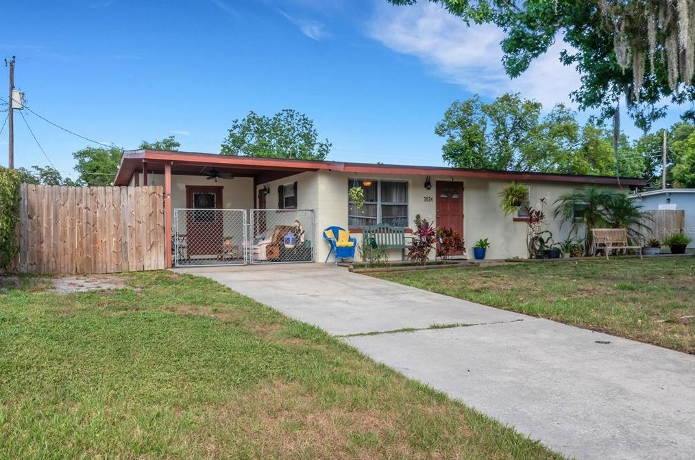 3024 Drewery Ave, Lakeland FL  33803-4312 exterior