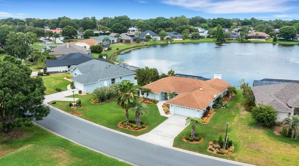 6644 Engle Lake Dr, Lakeland, FL 33813