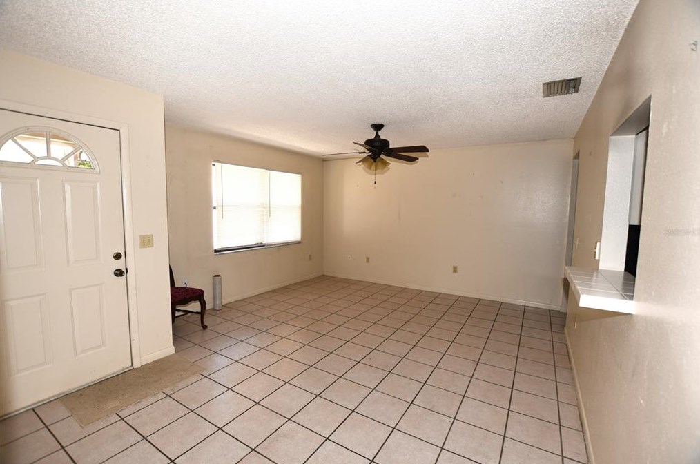322 Allamanda Dr, Lakeland, FL 33803