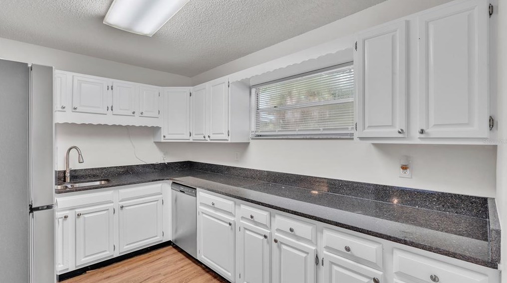 185 Nw 10th Dr, Mulberry, FL 33860