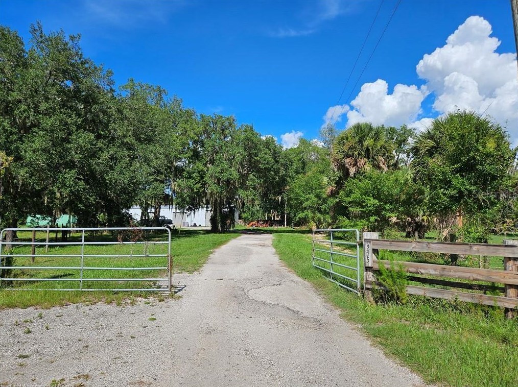 275 Doe Run, Lorida, FL 33857
