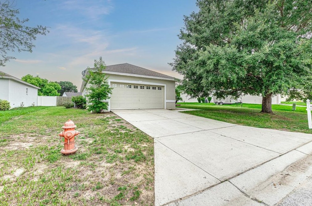 6375 Alamanda Hills Dr, Lakeland, FL 33813-7801