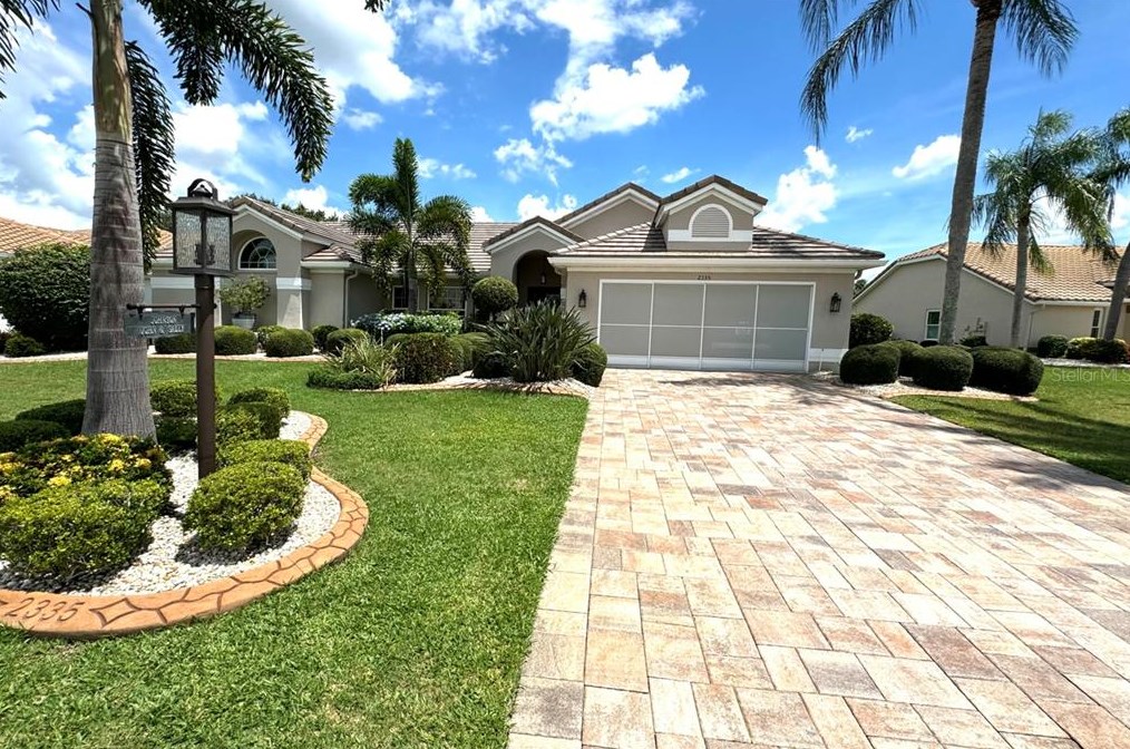 2335 Platinum Dr, Ruskin, FL 33573