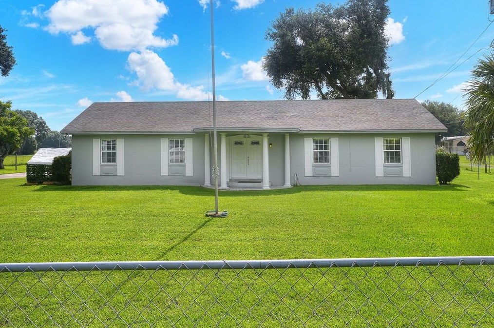 3002 Clemons Rd, Plant City, FL 33566