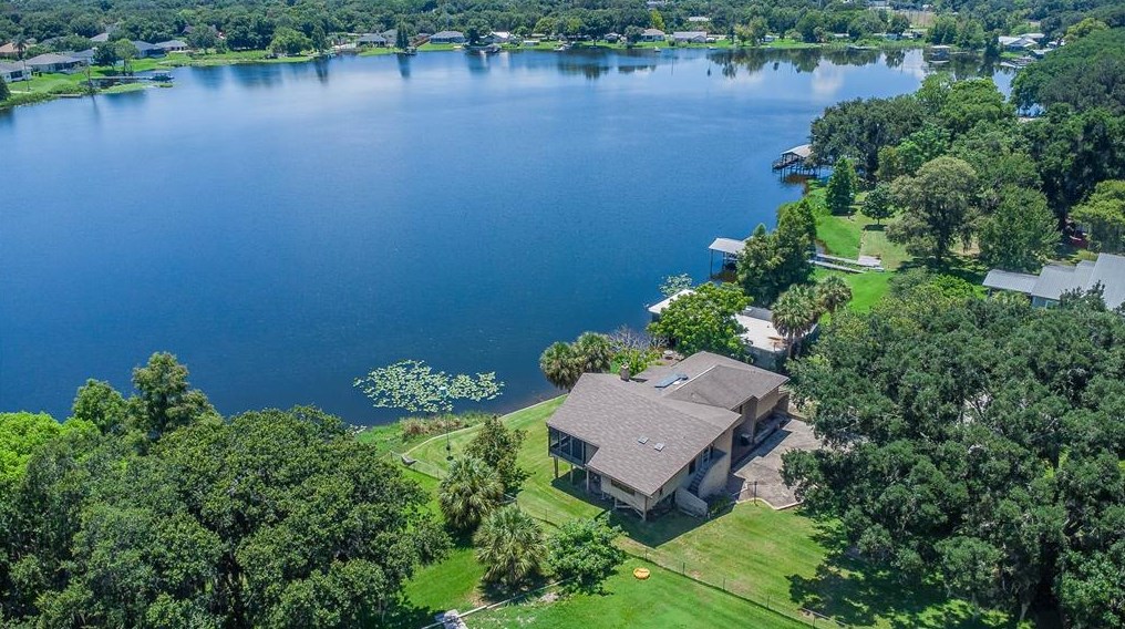 510 Brooks Ct, Polk City, FL 33868